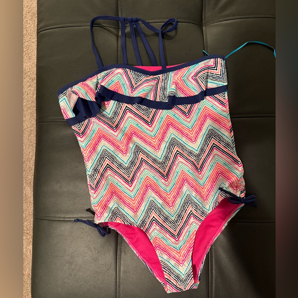 Girls swimsuit set